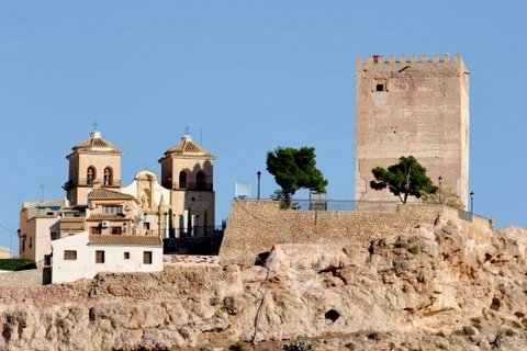 Visiting Aledo, the keep and 20 million years of history