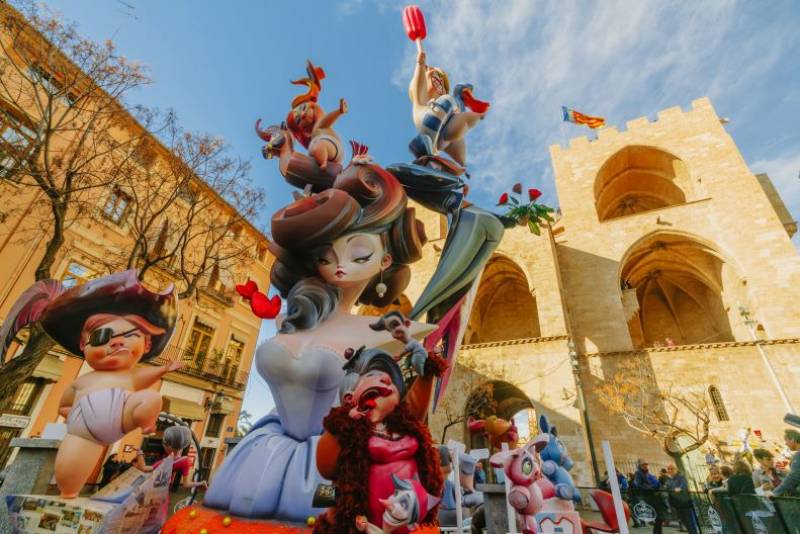 Valencia Fallas, Spain: Dates, traditions, food and what to do in the Spanish fire festival