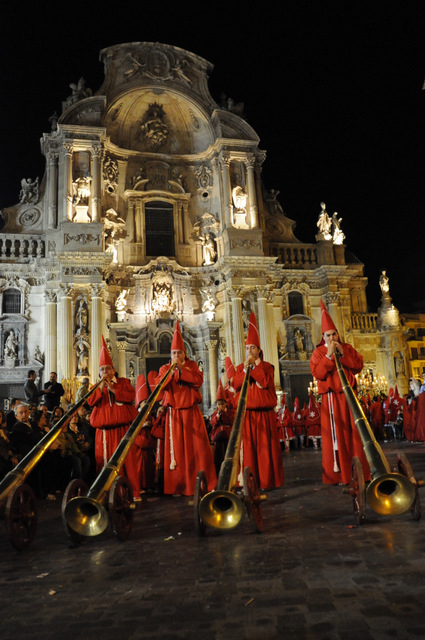 Murcia Semana Santa: Coloraos stain Murcia red with the blood of Christ