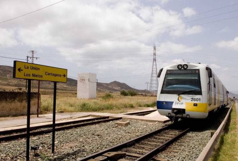 Renfe introduces +Renfe&tú contactless card on Cartagena-Los Nietos Cercanías line