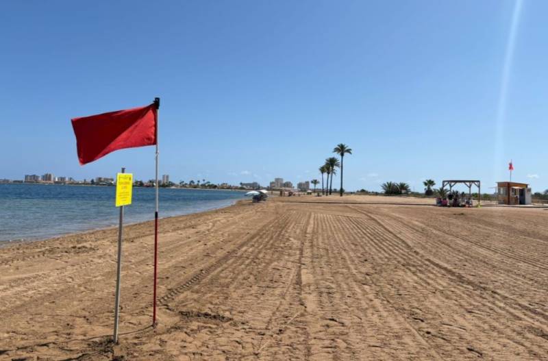 Swimming banned on Mar Menor beaches after worrying water analysis