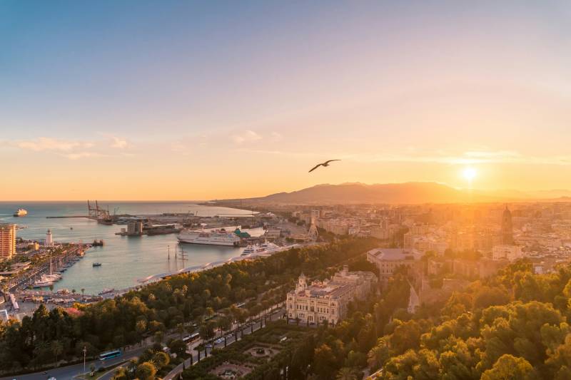 Andalucía shines as Málaga takes top spot in Spain Happy Index 2025