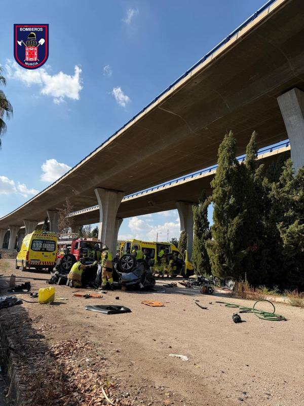 Woman killed in plunge off A-7 motorway viaduct in Murcia