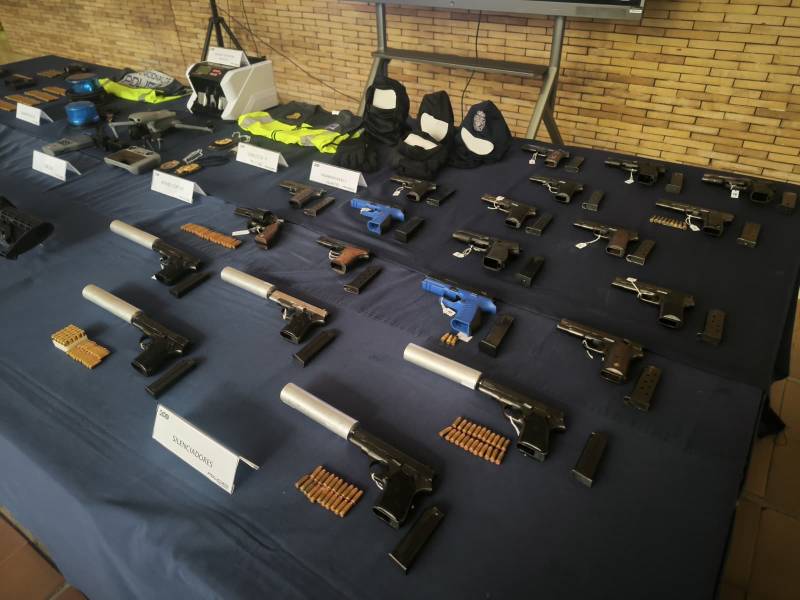 Costa del Sol crime empire takes a major hit in police blitz: 55 arrested, seven gangs dismantled, and weapons seized