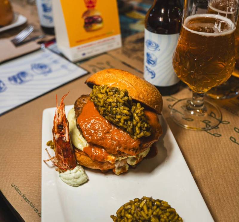 SOS Mar Menor burger wins 'Audacious' award at National Burger Championship