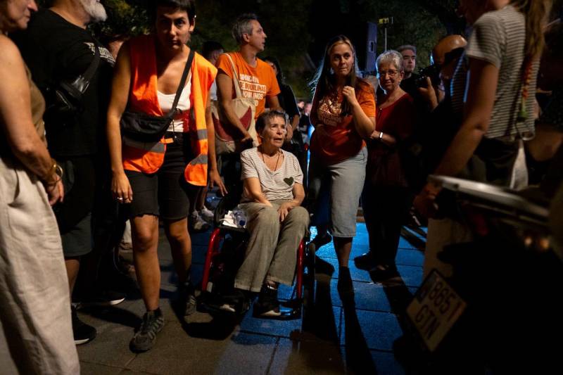British musician offers to buy Madrid home to stop 87-year-old woman's eviction