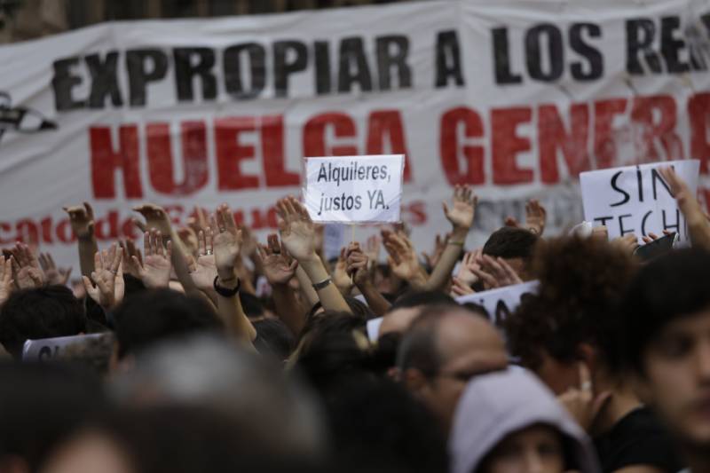 Housing protests spread across Spain as general strike planned for November